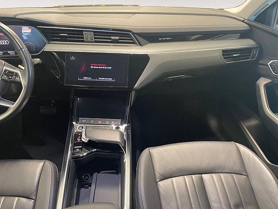 Audi Q8 12 of 26