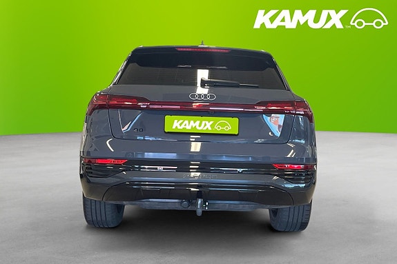 Audi Q8 5 of 26
