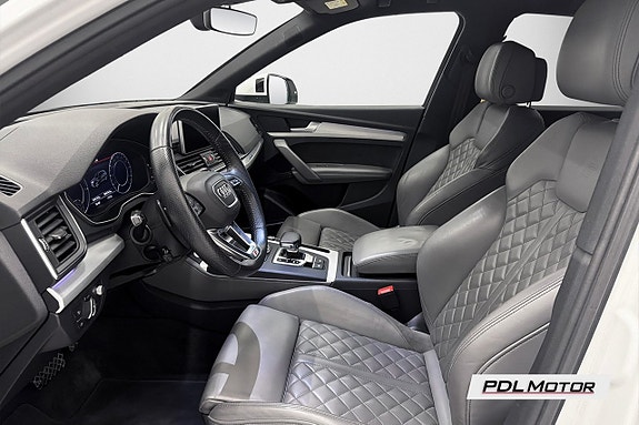 Audi Q5 9 of 19