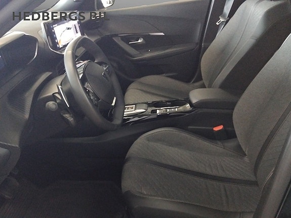 Peugeot 2008 7 of 17
