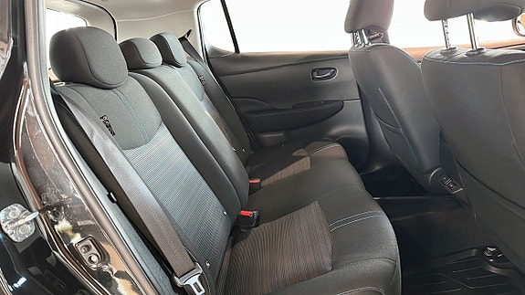 Nissan Leaf 5 of 5