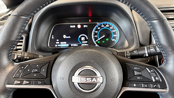 Nissan Leaf 14 of 17