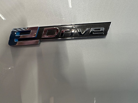 BMW 225xe 5 of 14