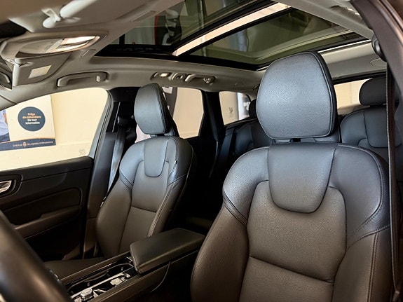 Volvo XC60 10 of 26
