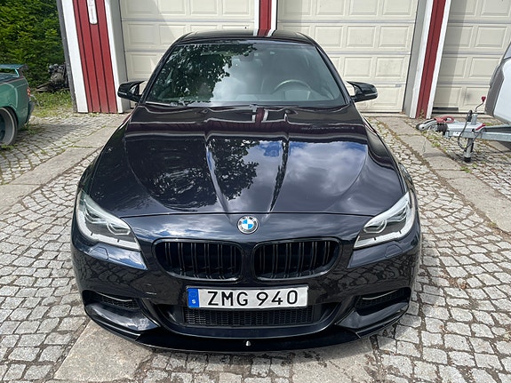 BMW M550d 2 of 5
