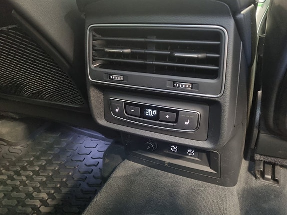Audi Q7 9 of 14