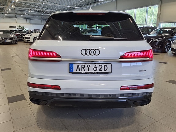 Audi Q7 5 of 14