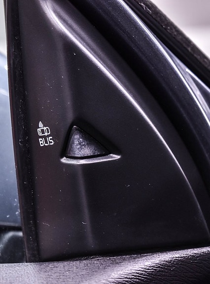 Volvo V40 20 of 23