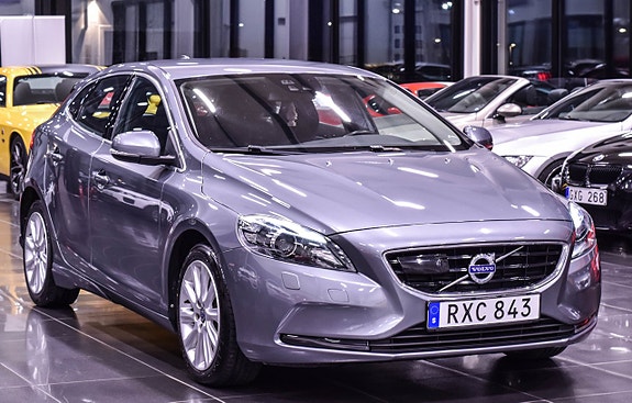 Volvo V40 5 of 5