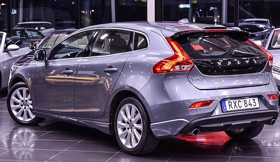Volvo V40 22 of 23
