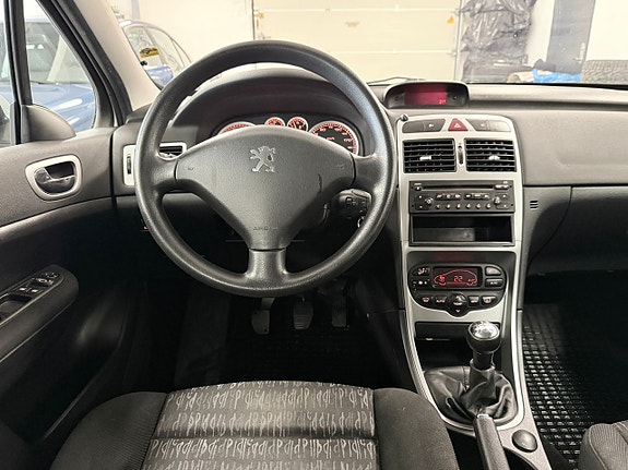 Peugeot 307 21 of 27