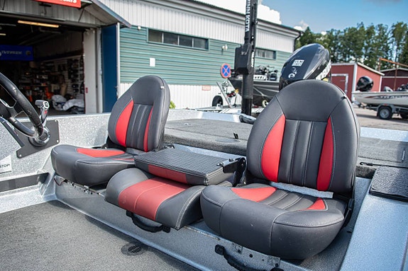 Stratos 176 VLO Evinrude E-tec 75 5 of 12