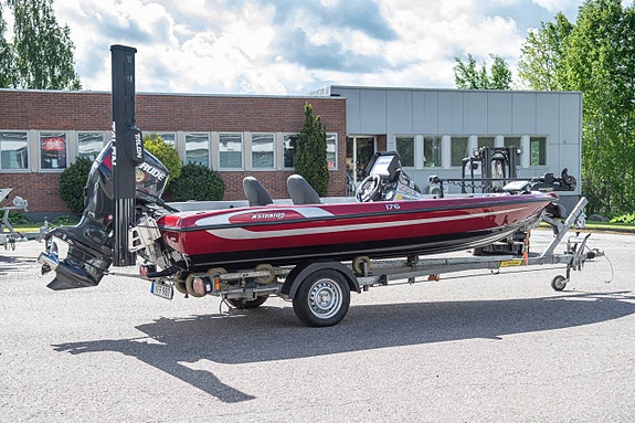 Stratos 176 VLO Evinrude E-tec 75 9 of 12