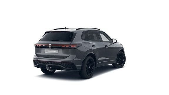 Volkswagen Tiguan 5 of 9