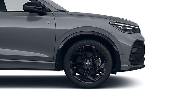 Volkswagen Tiguan 7 of 9