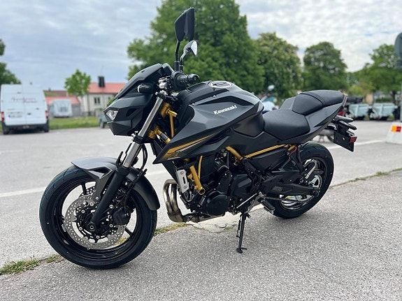 Kawasaki Z650S 3 of 4