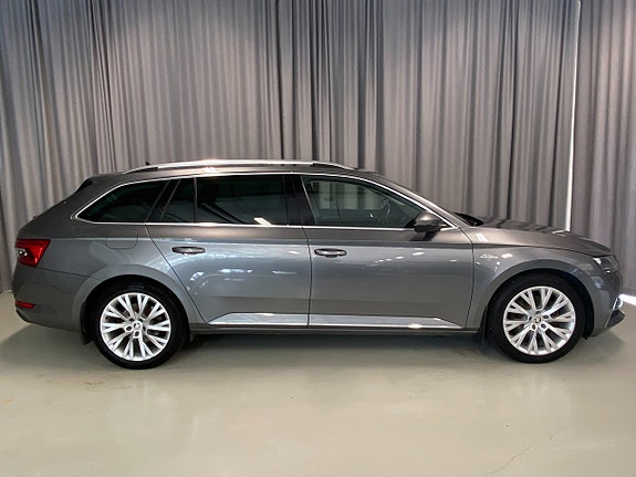 Skoda Superb 4 of 5
