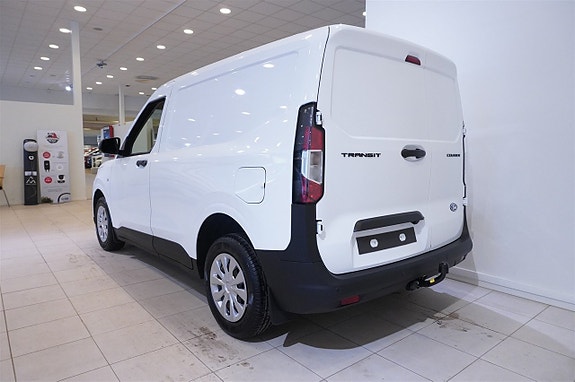 Ford Transit Courier 6 of 8