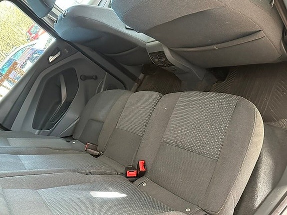 Ford C-Max 14 of 14