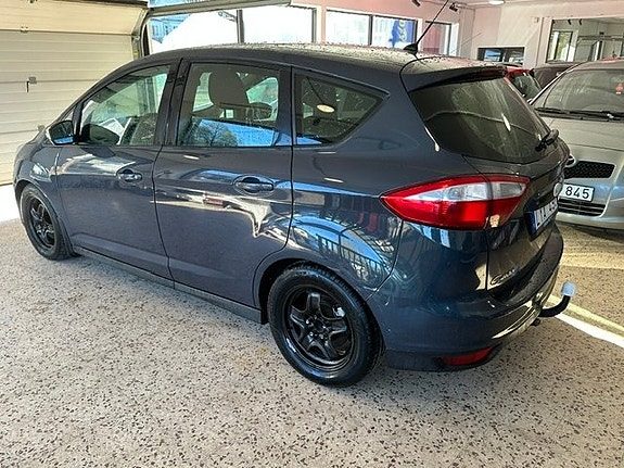 Ford C-Max 11 of 14