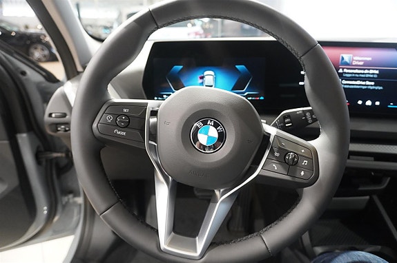 BMW 120 10 of 16