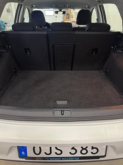 Volkswagen Golf VII 15 of 15