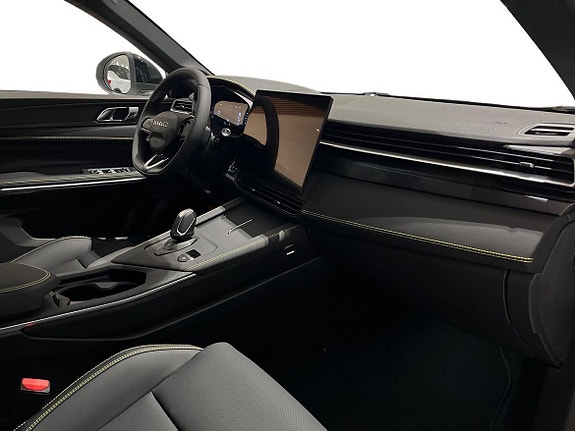 Lynk & Co 01 4 of 5