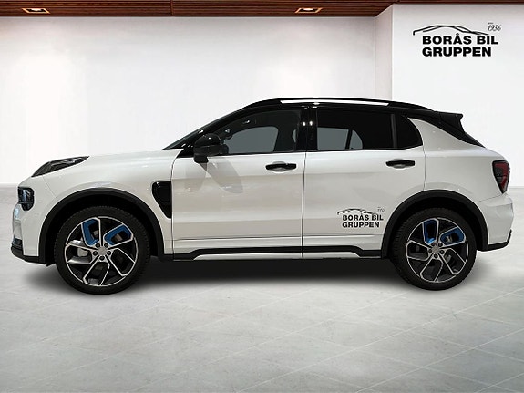 Lynk & Co 01 3 of 5