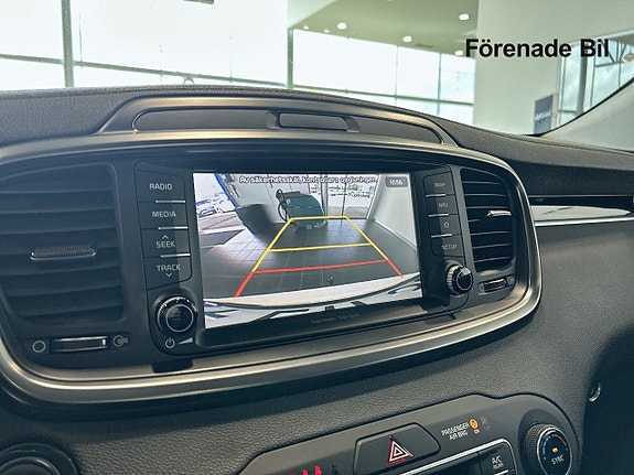 Kia Sorento 13 of 18