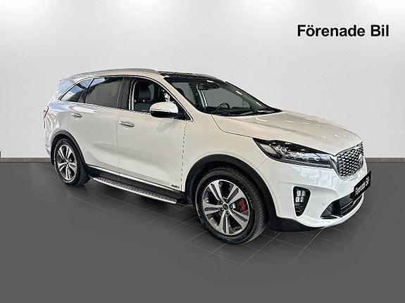 Kia Sorento 3 of 18