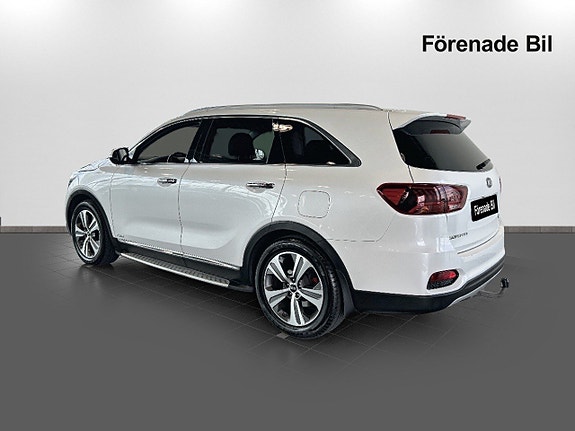 Kia Sorento 5 of 18