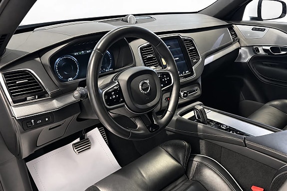Volvo XC90 6 of 22