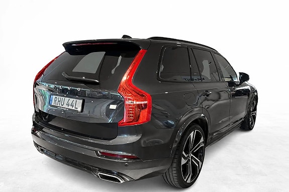 Volvo XC90 4 of 28
