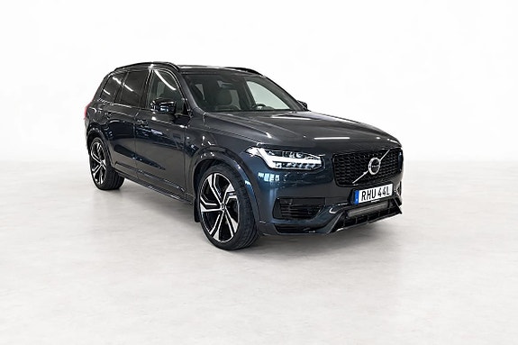 Volvo XC90 5 of 22