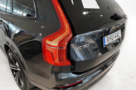 Volvo XC90 16 of 28