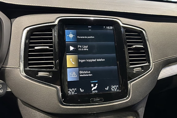 Volvo XC90 17 of 22