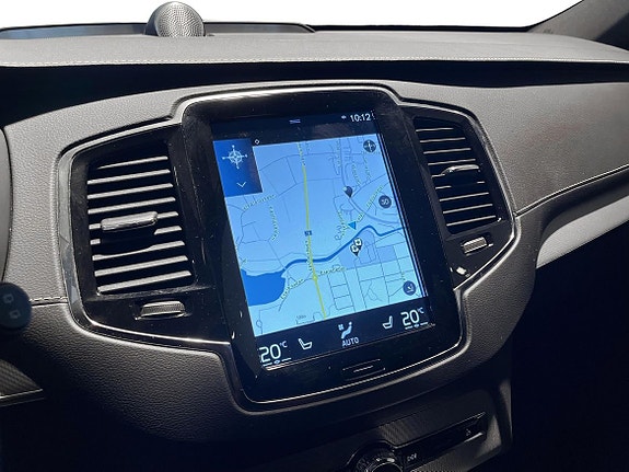 Volvo XC90 23 of 28