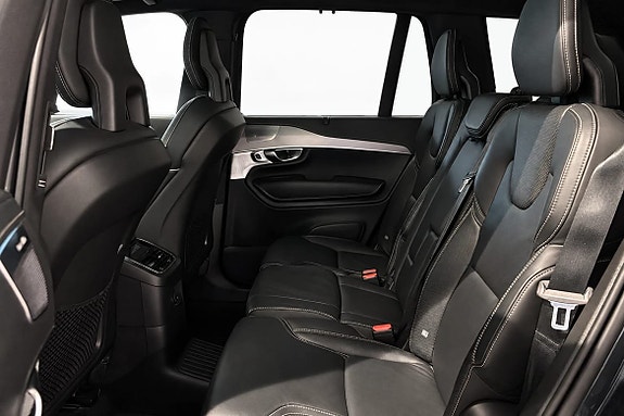 Volvo XC90 9 of 22