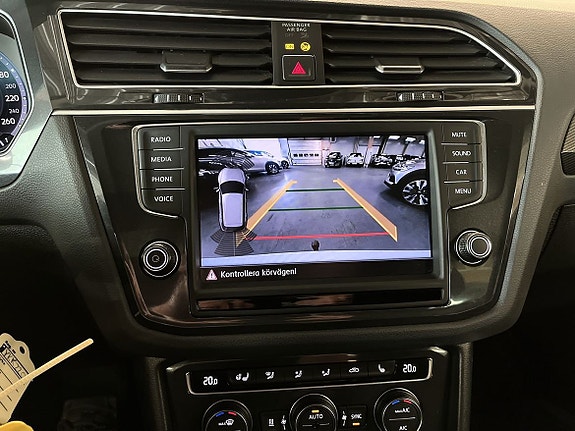Volkswagen Tiguan 11 of 13