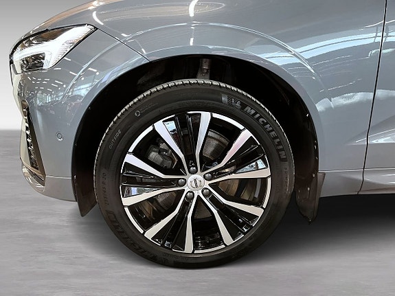 Volvo XC60 9 of 19