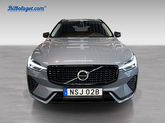 Volvo XC60 3 of 19