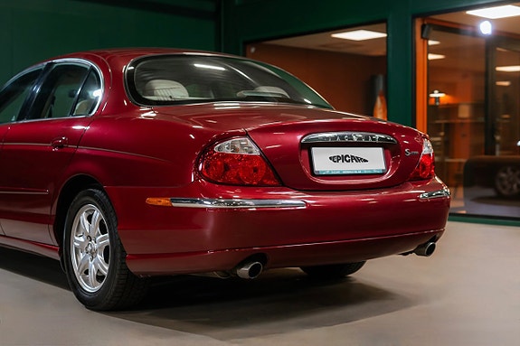 Jaguar S-TYPE 4 of 22