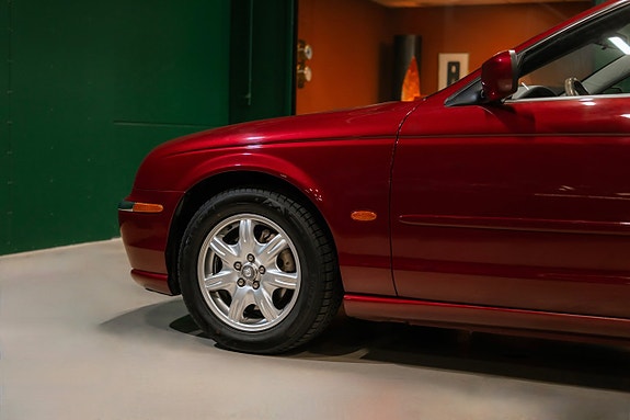 Jaguar S-TYPE 7 of 22