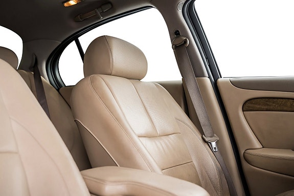Jaguar S-TYPE 21 of 22