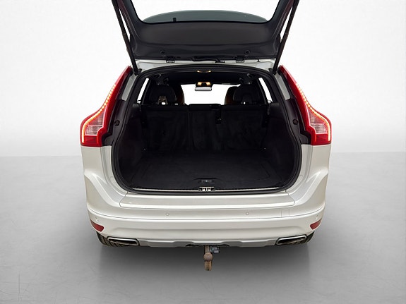 Volvo XC60 27 of 30