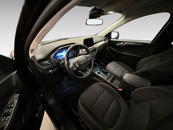 Ford Kuga 10 of 18