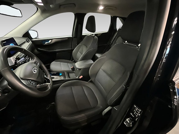 Ford Kuga 9 of 18