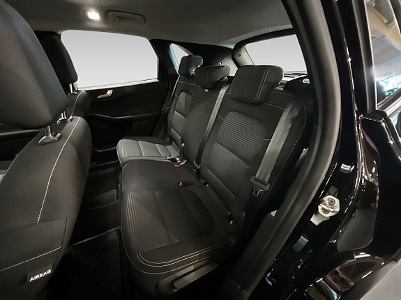 Ford Kuga 11 of 18