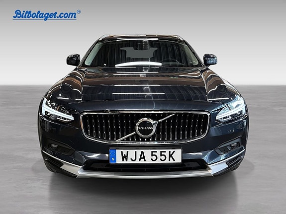 Volvo V90 Cross Country 3 of 19
