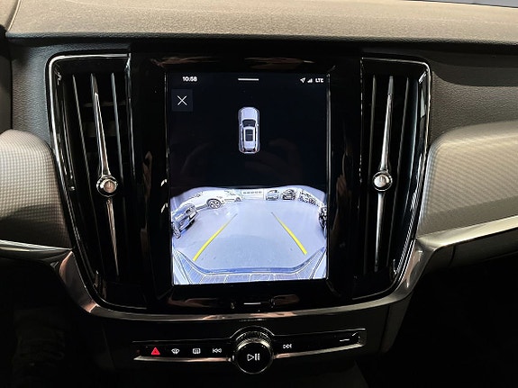 Volvo V90 Cross Country 16 of 18
